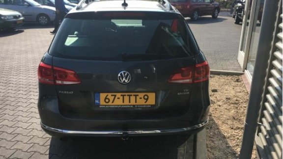 Volkswagen Passat Variant - 1.6 TDI Comfort Executive Line BlueMotion - 1