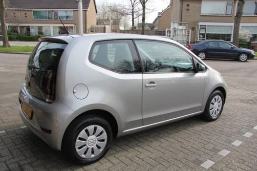 Volkswagen Up! - 1.0 BMT move up TOMTOM - 1