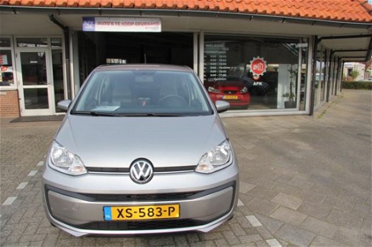 Volkswagen Up! - 1.0 BMT move up TOMTOM - 1