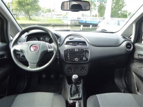 Fiat Punto Evo - 1.3 M-Jet Street AIRCO, CRUISE, LM VELGEN, PDC, PLAATJE - 1