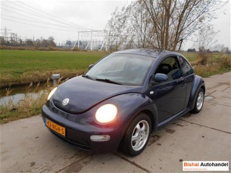 Volkswagen New Beetle - 2.0 Highline - 1