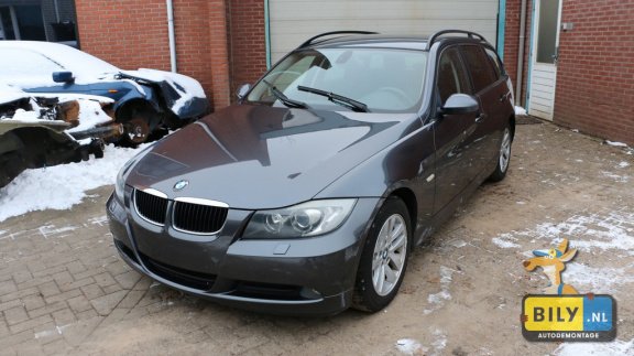 In onderdelen BMW E91 320d '08 BILY bmw autodemontage - 1