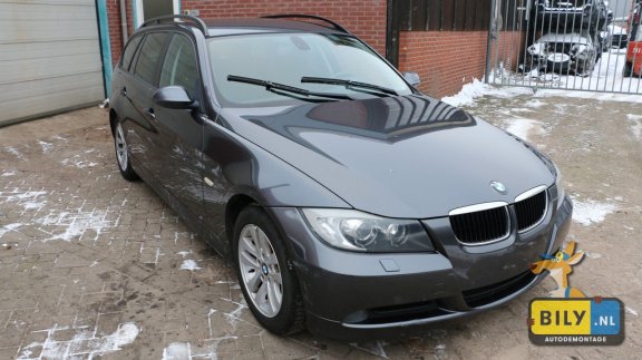 In onderdelen BMW E91 320d '08 BILY bmw autodemontage - 4