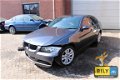In onderdelen BMW E90 318d '06 BILY bmw autodemontage - 1 - Thumbnail