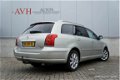 Toyota Avensis Wagon - 2.2 D-4D Linea Luna - 1 - Thumbnail