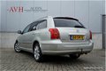 Toyota Avensis Wagon - 2.2 D-4D Linea Luna - 1 - Thumbnail