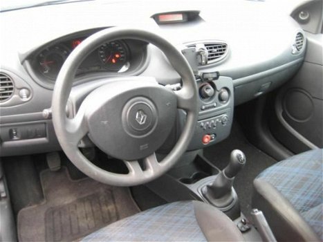 Renault Clio - 1.2-16V Special Line Airco 5-drs - 1