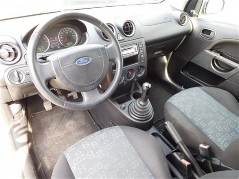 Ford Fiesta - 1.25 16V CENTENNIAL (APK t/m 11-10-2020) - 1