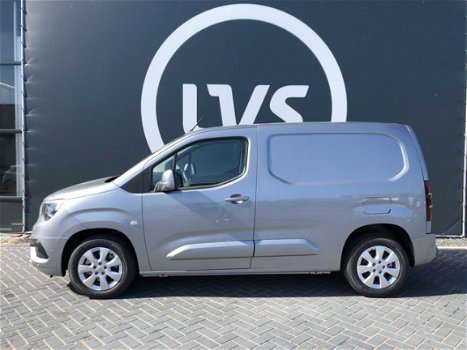 Opel Combo - 1.6D L1H1 Innovation 100PK - PARKEERSENSOREN - ACHTERUITRIJCAMERA - NAVI - CLIMATE COTR - 1