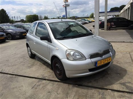 Toyota Yaris - 1.3-16V VVT-i Sol - 1