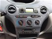 Toyota Yaris - 1.3-16V VVT-i Sol - 1 - Thumbnail