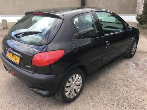 Peugeot 206 - 1.4 X-line - 1