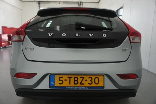 Volvo V40 - 1.6 D2 Momentum | NAVIGATIE | PDC ACHTER | 88892 KM | - 1