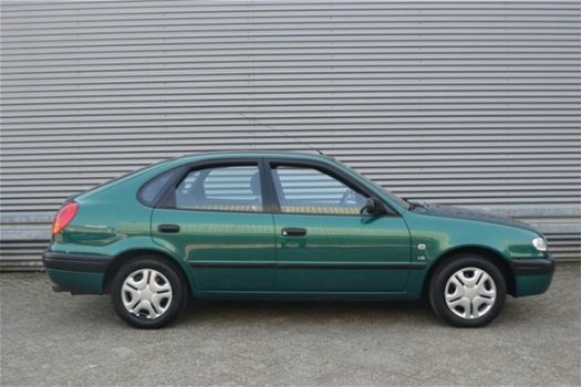 Toyota Corolla - 1.6 VVT-i Terra STUURBEKRACHTIGING CD TREKHAAK - 1