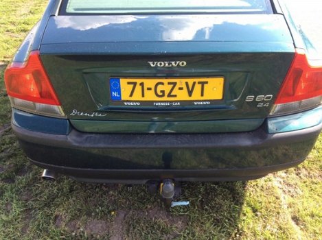 Volvo S60 - 2.4 AUTOMAAT NWE APK NAP YOUNGTIMER - 1