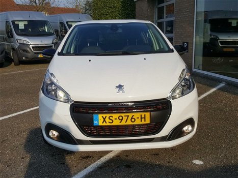 Peugeot 208 - GT-Line 1.2PT-110pk AUTOMAAT 6T navigatie camera climate lmv17 - 1