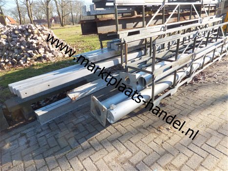 Stalen koker 100 x 100 x 4 mm tot 837 cm lang (a35)50 - 4