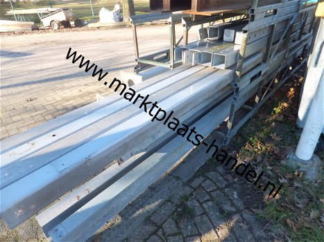 Stalen koker 100 x 100 x 4 mm tot 837 cm lang (a35)50 - 6