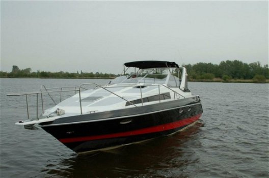 Bayliner 3555 Avanti Sunbridge - 5