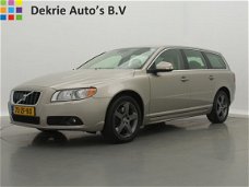 Volvo V70 - 3.2 AUTOMAAT Summum 238PK / NAVI / AIRCO-ECC / LEDER / XENON / PDC / LMV / TREKHAAK / *