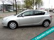 Opel Astra - 1.4 Cosmo - 1 - Thumbnail