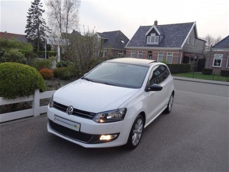 Volkswagen Polo - 1.2 TSI STYLE 105PK 6-VERSNELLINGEN CLIMATE CONTROLE PANORAMADAK PRACHTIGE AUTO - 1