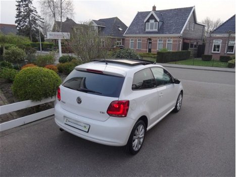 Volkswagen Polo - 1.2 TSI STYLE 105PK 6-VERSNELLINGEN CLIMATE CONTROLE PANORAMADAK PRACHTIGE AUTO - 1