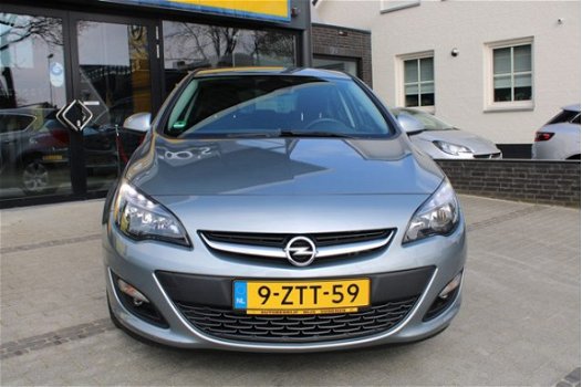 Opel Astra - 1.4i Turbo Edition+ navi / ecc - 1