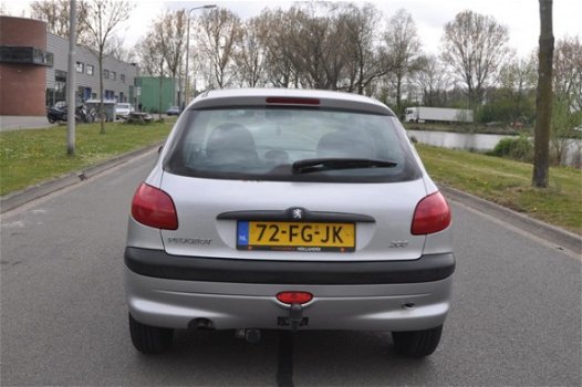 Peugeot 206 - 1.4 Gentry 5-DEURS/AIRCO 1 JAAR APK - 1