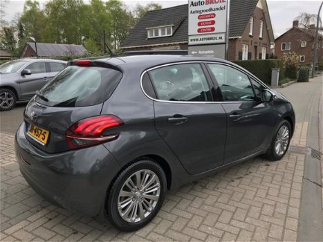 Peugeot 208 - 1.2 PureTech Allure 110 pk - 1