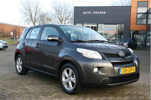 Toyota Urban Cruiser - 1.3 VVT-i Aspiration Stalocatie Spijkenisse - 1