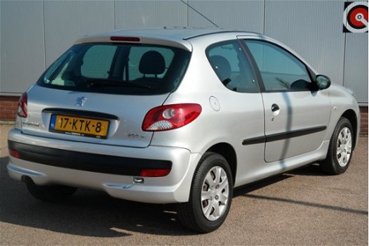 Peugeot 206 - 1.1 XR org. NL-auto - 1