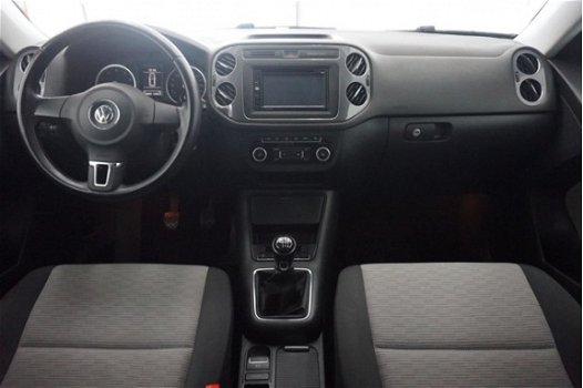 Volkswagen Tiguan - 1.4 TSI Comfort&Design | TREKHAAK | NAVI | CLIMATE CONTROL - 1
