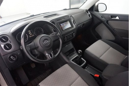 Volkswagen Tiguan - 1.4 TSI Comfort&Design | TREKHAAK | NAVI | CLIMATE CONTROL - 1