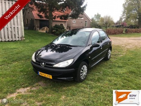 Peugeot 206 - 1.1 XR NAP/NWE APK/DB RIEM VERVANGEN - 1