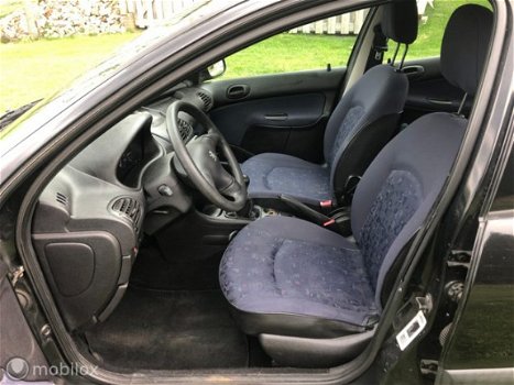 Peugeot 206 - 1.1 XR NAP/NWE APK/DB RIEM VERVANGEN - 1