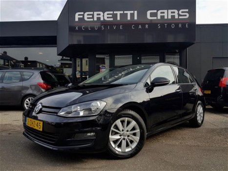 Volkswagen Golf - 1.6 TDI COMFORT-LINE BLUEMOTION 5DRS NAVI AIRCO PARKASSISTENT 6VERSN LMV PDC - 1