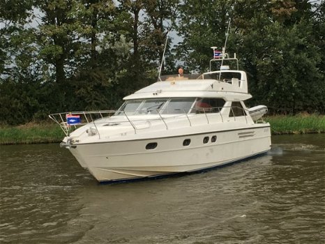 Princess Flybridge 48 - 3