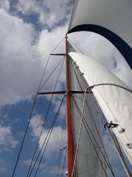 ONE OFF Expedition Sailing Yacht - 7