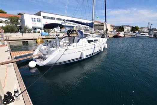 Jeaneau Sun Odyssey 36i - 1