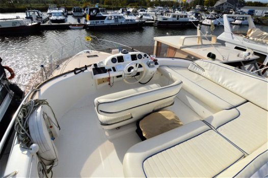 Sealine 390 Statesman Flybridge - 4