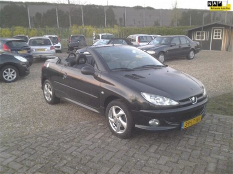 Peugeot 206 CC - 1.6-16V Zeer mooie auto, 1.6 automaat zeer zuinig - 1