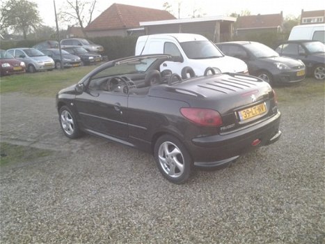 Peugeot 206 CC - 1.6-16V Zeer mooie auto, 1.6 automaat zeer zuinig - 1