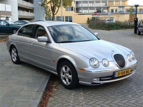 Jaguar S-type - 4.0 V8 ZEER NETTE YOUNGTIMER - 1