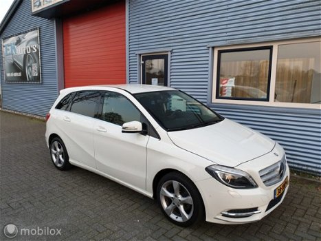 Mercedes-Benz B-klasse - 180 Ambition Sport, Xenon, Led, PDC, NAP - 1