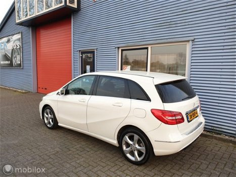 Mercedes-Benz B-klasse - 180 Ambition Sport, Xenon, Led, PDC, NAP - 1