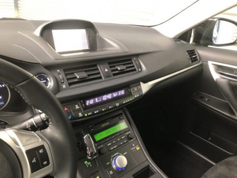 Lexus CT 200h - Edition NAVI CLIMA PDC ENZ - 1