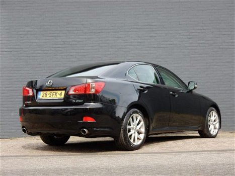 Lexus IS - 250 High Edition CLIMA LEER NAVI CAMERA ACHTERDEALERONDERHOUDEN TOPAUTO - 1