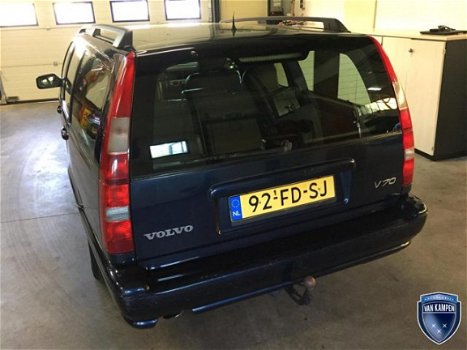 Volvo V70 - 2.4 140pk Europa Exclusive - 1