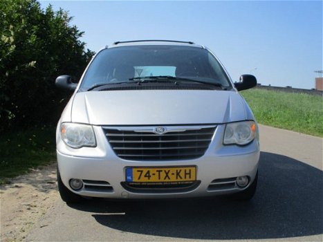 Chrysler Grand Voyager - 3.3i V6 SE LX Stow@Go - 1